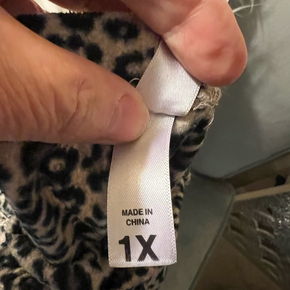 Women’s Leopard Print Pajamas - Picture 3 of 6